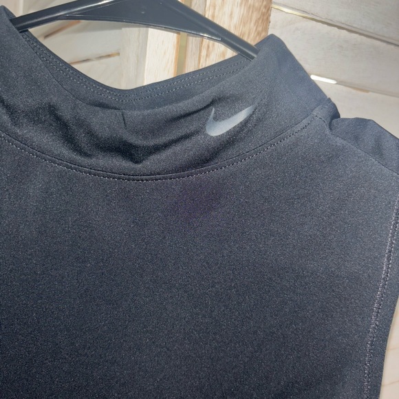 3 Nike crop tops shirt size small - Picture 11 of 11